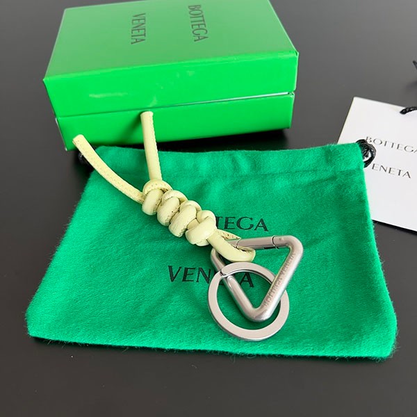 Super low price! Bottega Veneta braided leather key ring fake popular unique boh00857