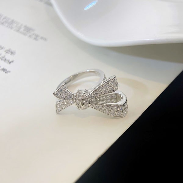 Graff Tilda's Bow Diamond Ring Replica RGR825