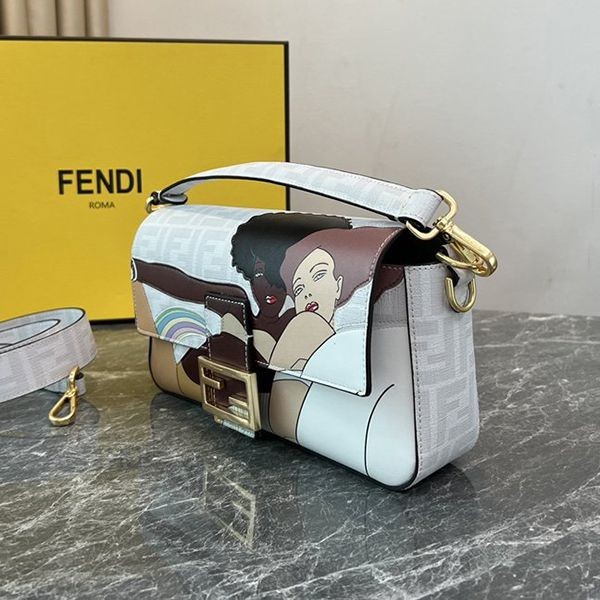 Latest and stylish Fendi Baguette replica medium fabric bag fen90010