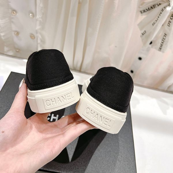 definitely want this! Replica Chanel sneakers in suede, calfskin and tweed shs83177