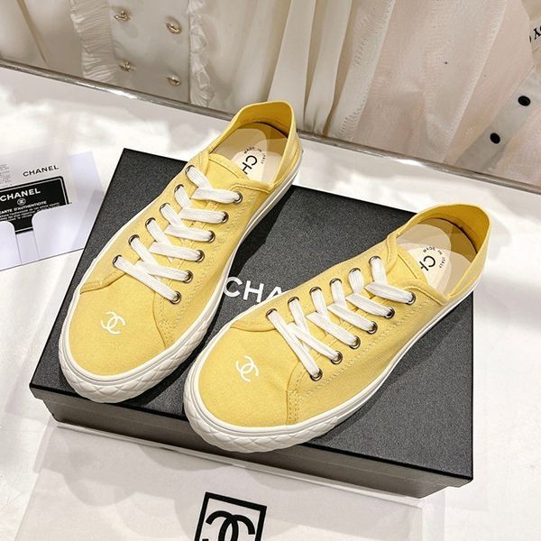 High-end Chanel replica sneakers in suede, calfskin and tweed shf72808