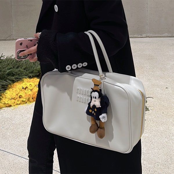 No. 1 in total sales! Miu Miu leather top handle bag replica myl55586 No. 1 in total sales! Miu Miu leather top handle bag replica myl55586