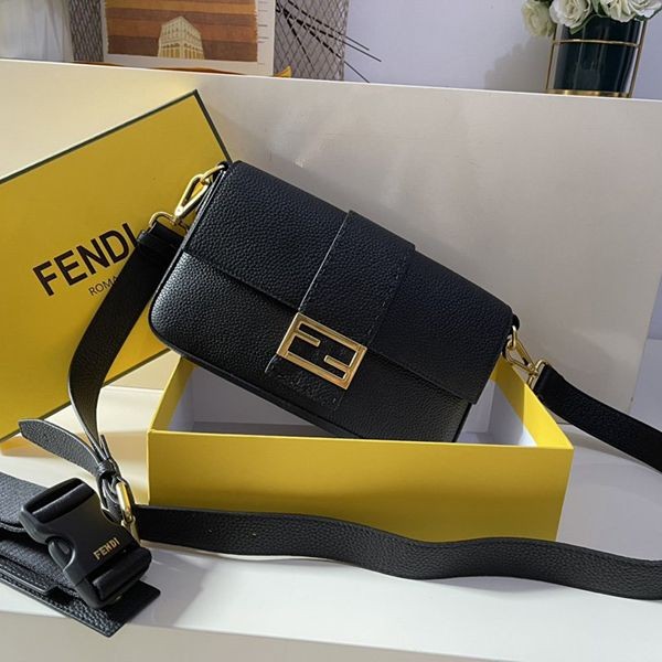 Cheap price! Fendi Micro Flat Baguette Leather Bag Replica fed13953