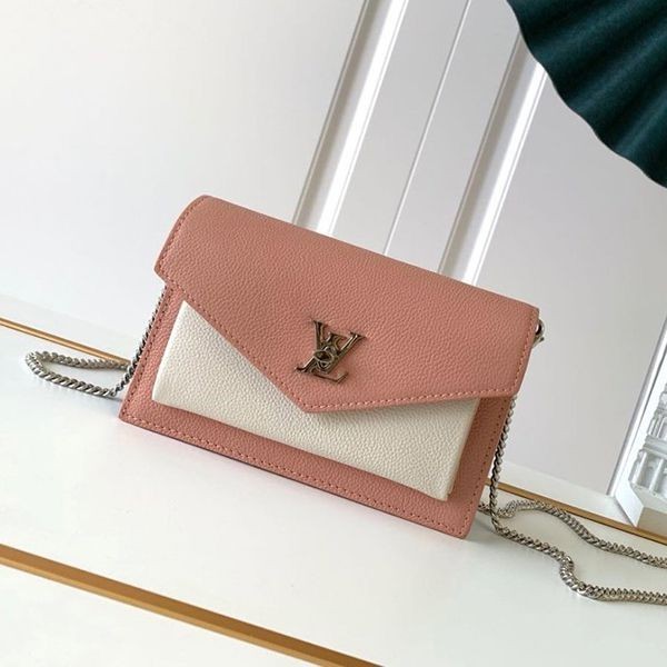 Love at first sight? Louis Vuitton Pochette Lock Me Chain Bag Replica M63980 Love at first sight? Louis Vuitton Pochette Lock Me Chain Bag Replica M63980