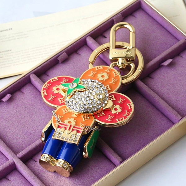 Louis Vuitton Replica Vivienne Petite Malle Key Ring Bag Charm vuh58882