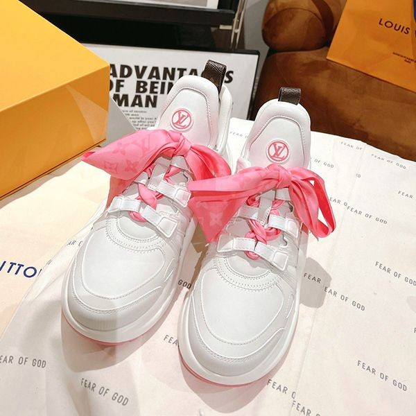 [New] Louis Vuitton Arclight Line Sneakers Replica vuw40954