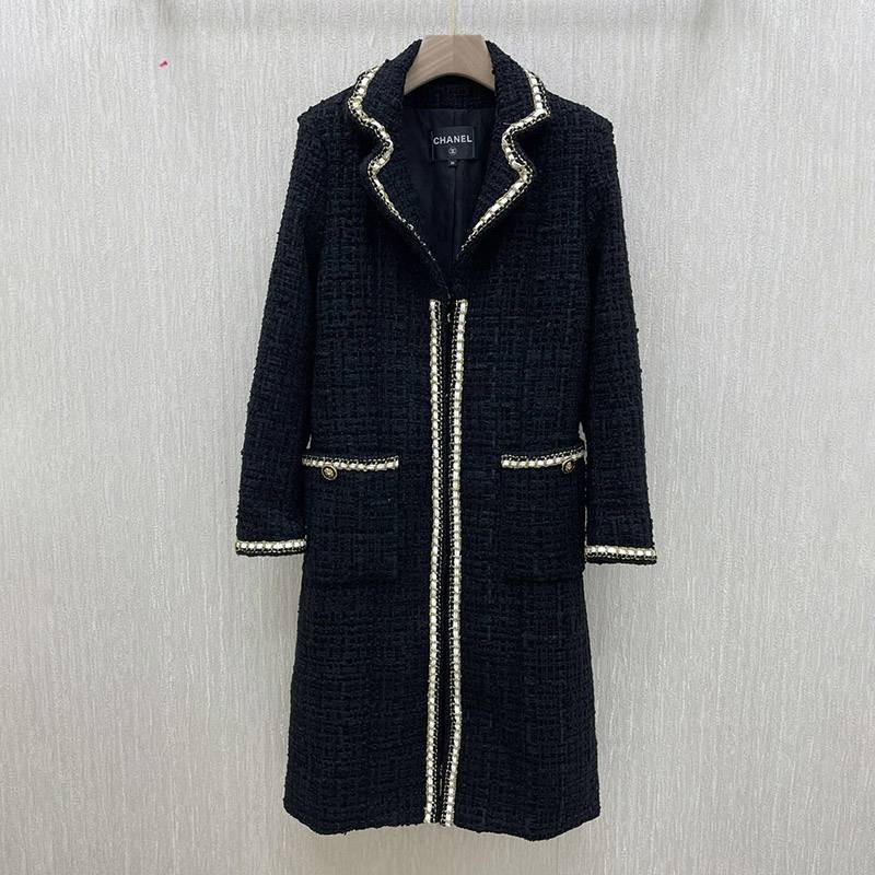 Very popular! ☆Chanel☆ Elegant? RECAP Tweed double coat/black shs43689