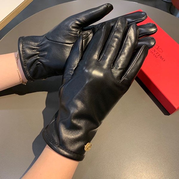 Popular all over the world? Valentino V logo leather gloves replica Vup99864