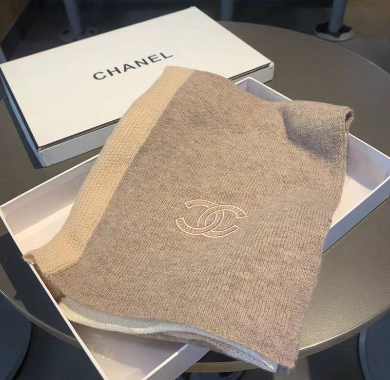 New Chanel logo cashmere scarf stole, a fake that matches knitwear shc77193 New Chanel logo cashmere scarf stole, a fake that matches knitwear shc77193