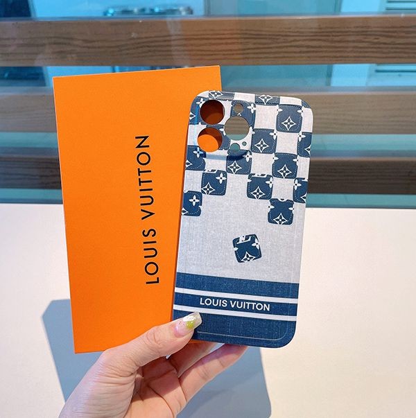 Love at first sight? Louis Vuitton iPhone 13 copy/14 Pro case super limited edition? vum23562 Love at first sight? Louis Vuitton iPhone 13 copy/14 Pro case super limited edition? vum23562