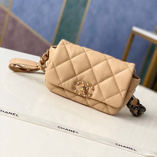 Love at first sight? Chanel Coco Handle Handbag Replica shy30867