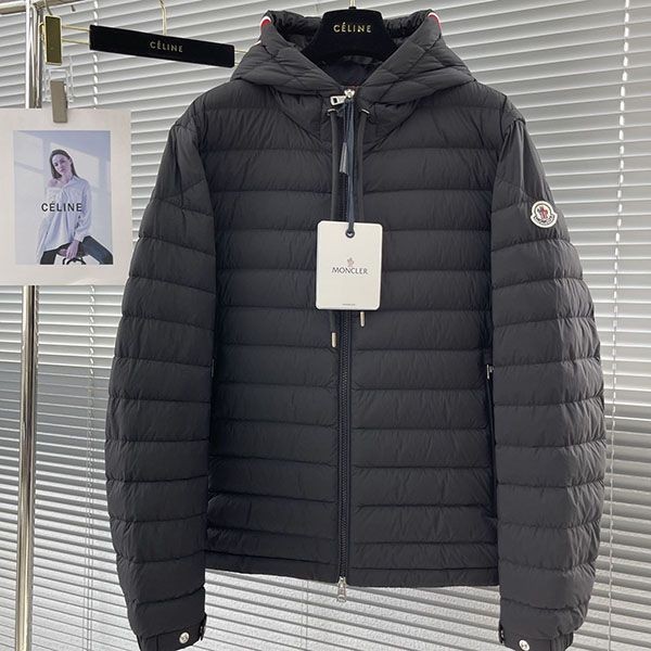 Recommended Moncler Della Short Down Jacket Replica mot04979 Recommended Moncler Della Short Down Jacket Replica mot04979