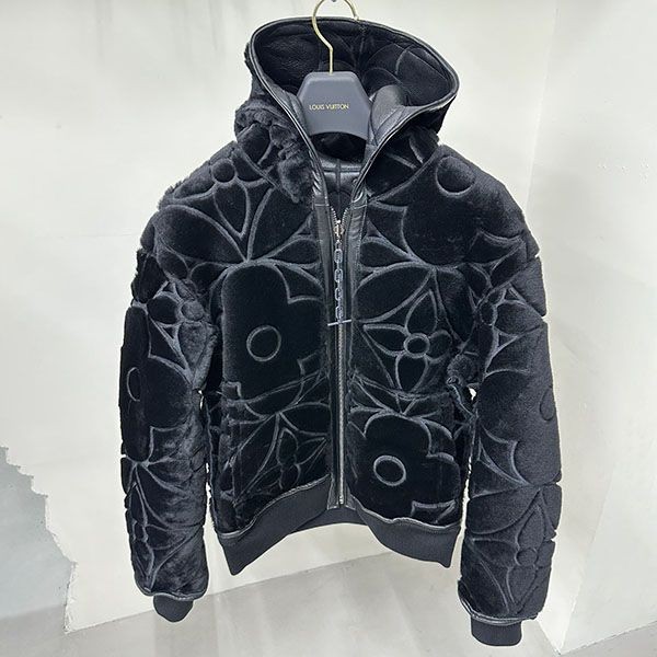 Louis Vuitton reversible down jacket replica vum53107 sold out