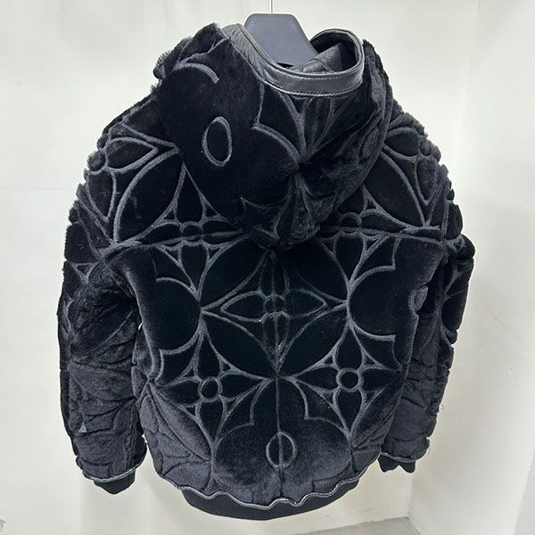 Louis Vuitton reversible down jacket replica vum53107 sold out