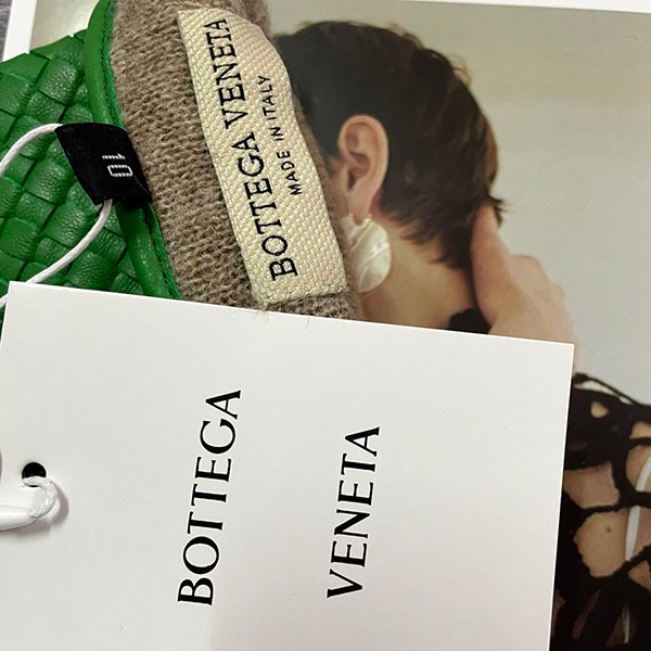 Bottega Veneta Intrecciato Leather Gloves Replica bop72396