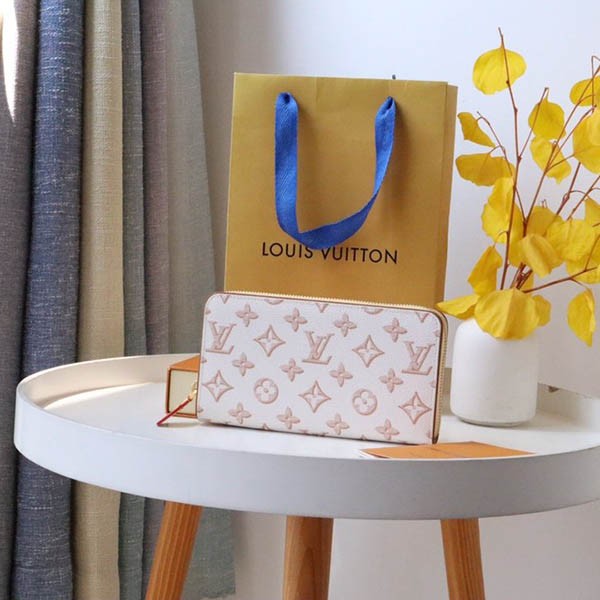 Louis Vuitton New Monogram Zippy Wallet Replica / M81476 Louis Vuitton New Monogram Zippy Wallet Replica / M81476