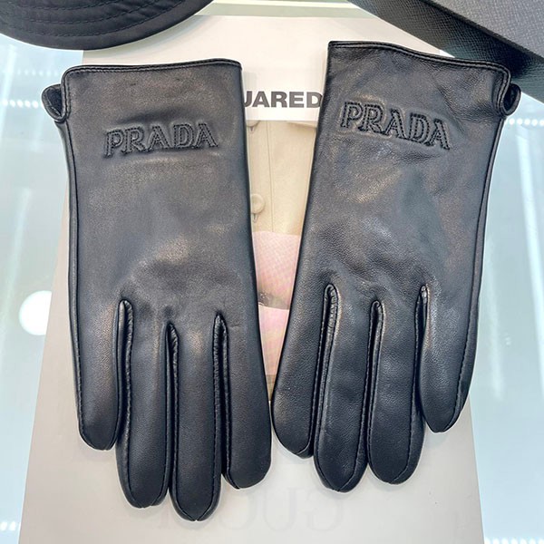 Prada Logo Black Leather Gloves Replica puu55945 Prada Logo Black Leather Gloves Replica puu55945