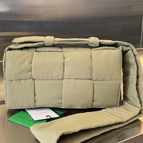 Bottega Cassette Replica Nylon Shoulder Bag bor31651 Bottega Cassette Replica Nylon Shoulder Bag bor31651