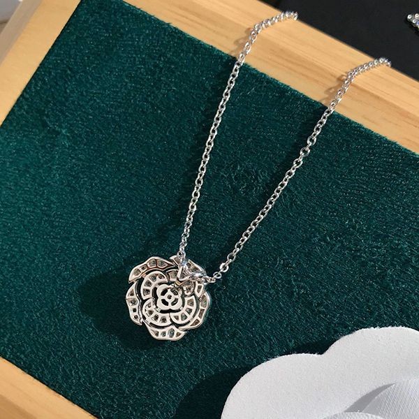 Popular Chanel Necklace Replica S925 Diamond shu89365