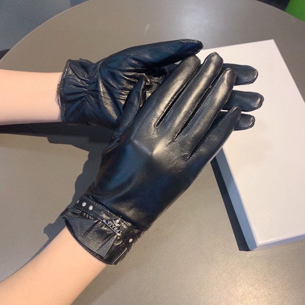 Replica Prada Logo Black Leather Gloves puu23975 Replica Prada Logo Black Leather Gloves puu23975