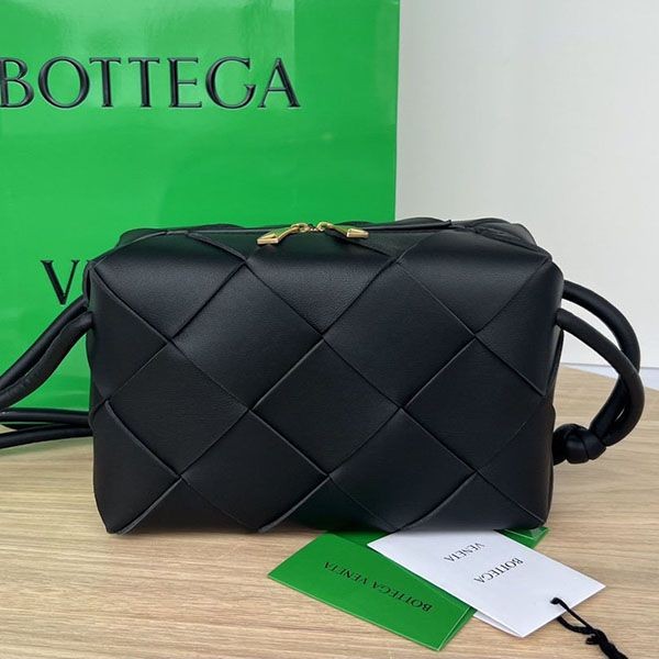 New design Bottega Cassette small replica shoulder bag bou87869 New design Bottega Cassette small replica shoulder bag bou87869