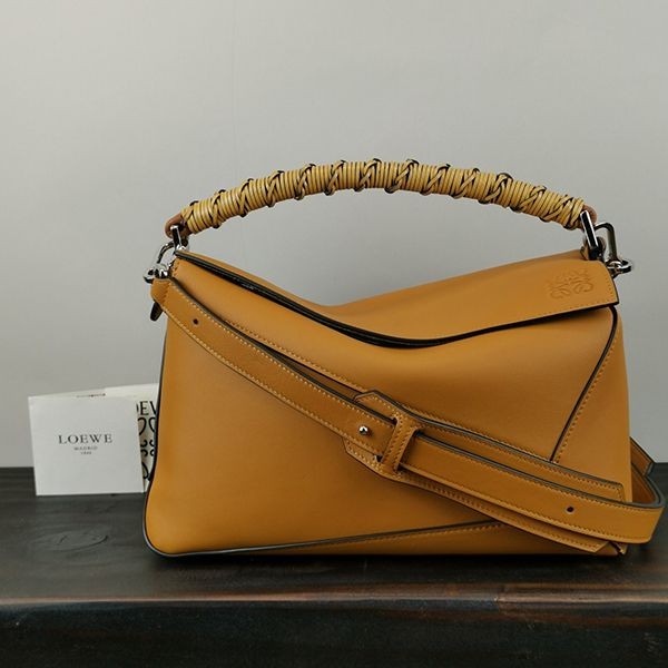 Ultra-limited edition? Loewe Puzzle Bag Replica Tricolor Shoulder Bag 3002A