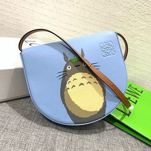 Boutique Popular ★ Loewe ★ Totoro & Dust Bunny Heel Bag Soft Calf lou05415 Boutique Popular ★ Loewe ★ Totoro & Dust Bunny Heel Bag Soft Calf lou05415
