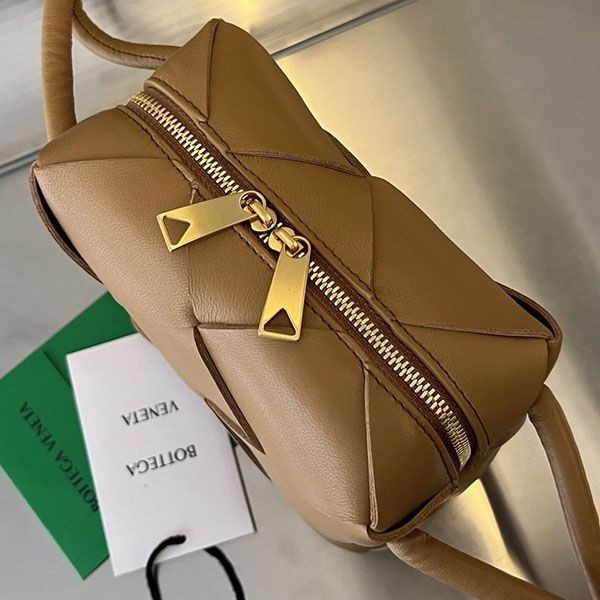 Nice Bottega Veneta Mini Cassette Replica Camera Bag Box69473