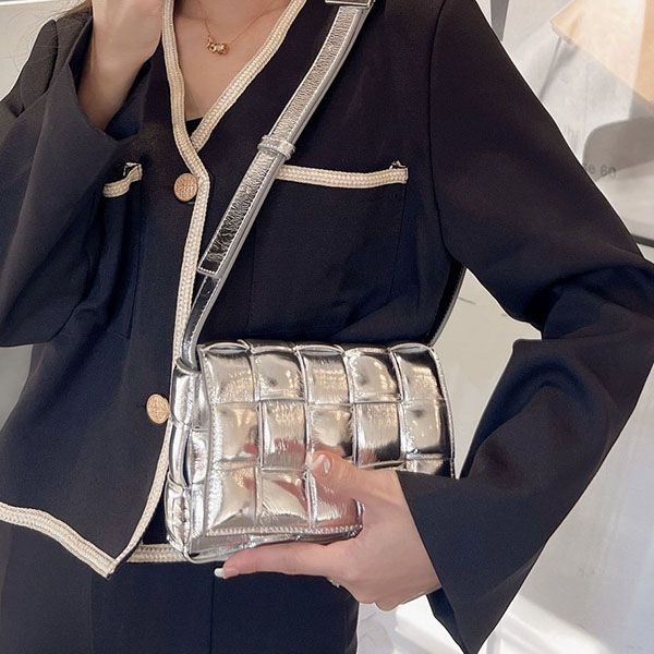 Very popular! Bottega Veneta Cassette Replica Intrecciato Box 47607