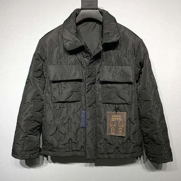 Boutique Louis Vuitton Padded Nylon Bomber Jacket Replica vun31552