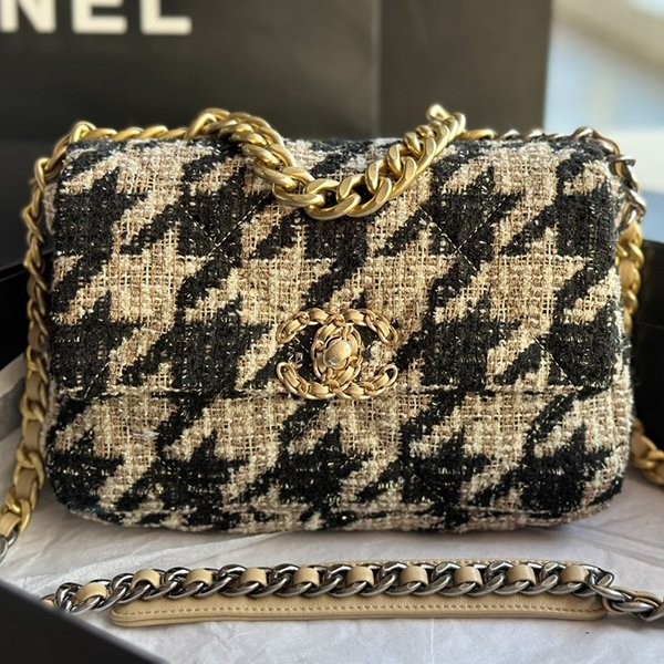 Fake Chanel shoulder bag that will attract attention! AS11612