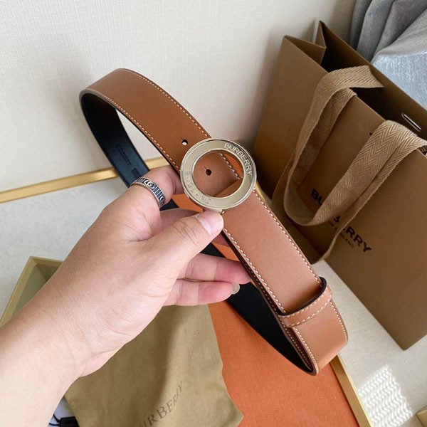 Burberry engraved buckle leather belt replica Baf16330