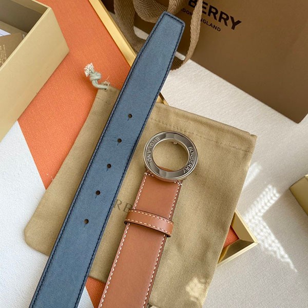 Burberry engraved buckle leather belt replica Baf16330