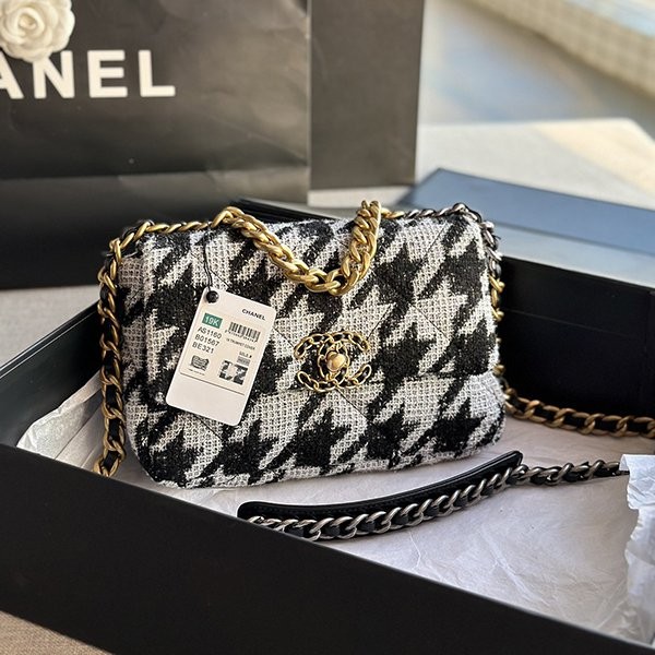 Attention-grabbing! Chanel replica shoulder bag AS11613 Attention-grabbing! Chanel replica shoulder bag AS11613