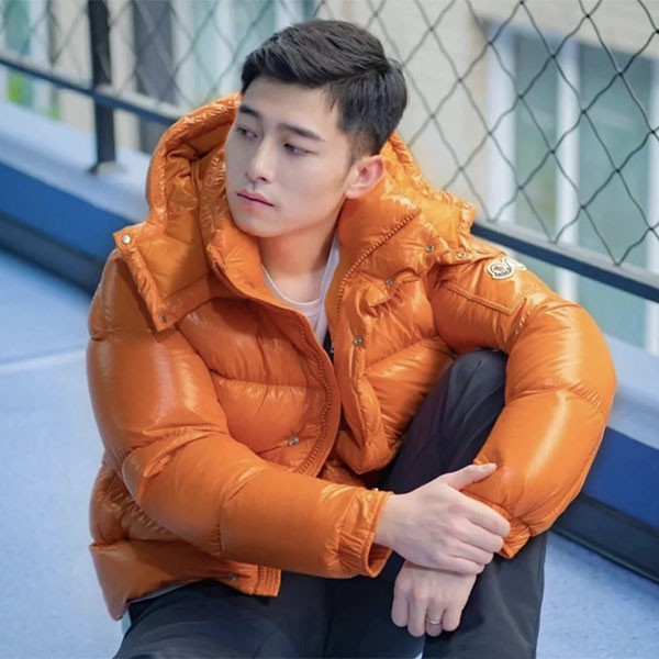 Moncler Replica Maya 70 Down Jacket H20911A002 Moncler Replica Maya 70 Down Jacket H20911A002