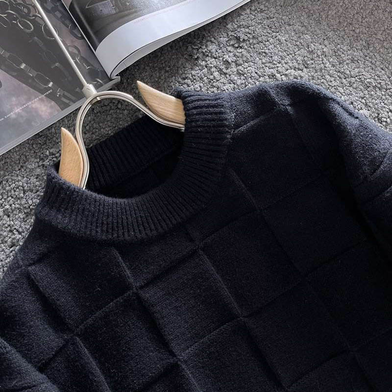 First come, first served? Bottega Veneta knit sweater fake boh90299