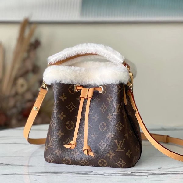 Love at first sight? Louis Vuitton NeoNoe BB handbag replica M46319 Love at first sight? Louis Vuitton NeoNoe BB handbag replica M46319
