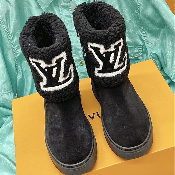 New on sale: Louis Vuitton replica women's fluffy shearling boots vue78357 New on sale: Louis Vuitton replica women's fluffy shearling boots vue78357