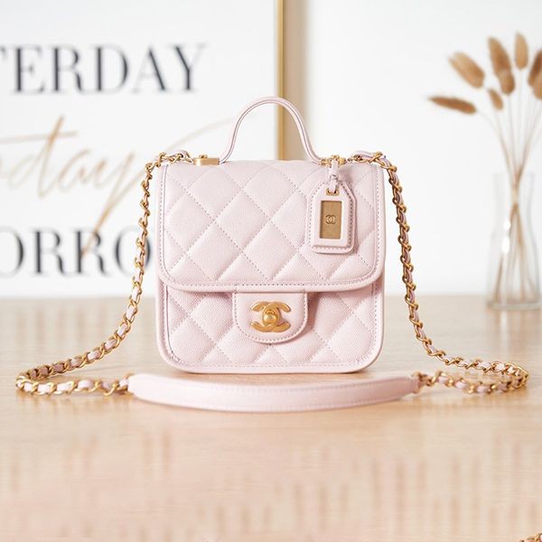 Boutique Chanel Small Top Handle Flap Bag Replica shs41160 Boutique Chanel Small Top Handle Flap Bag Replica shs41160