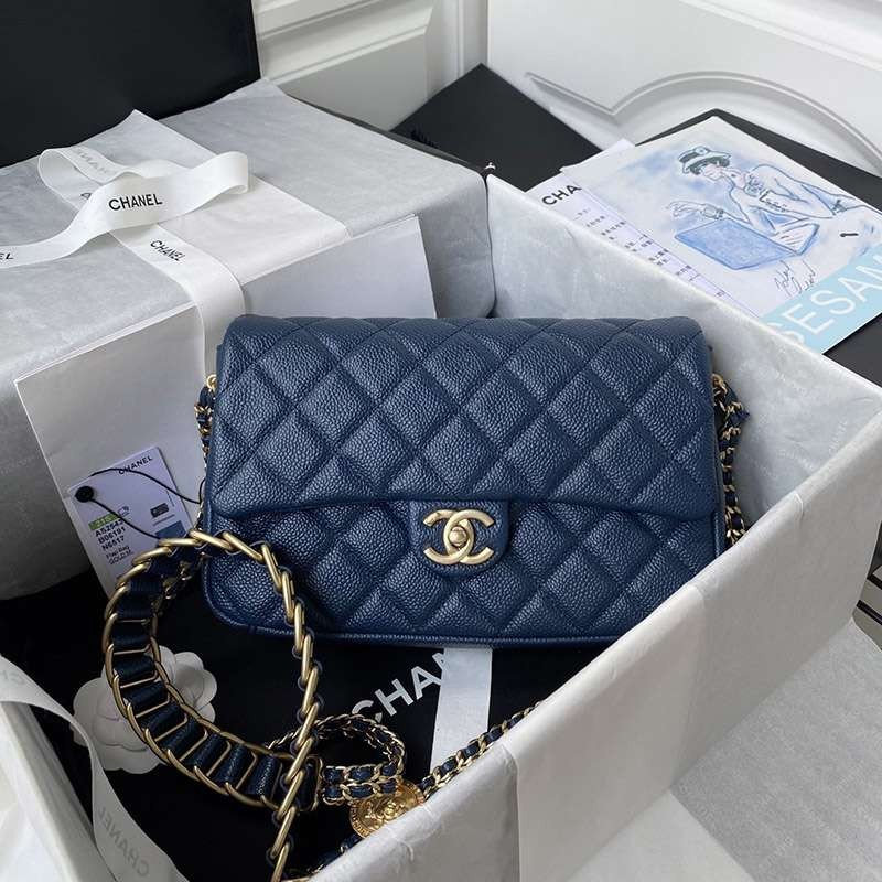 Chanel Chain Shoulder Bag Replica N-grade Caviar Skin shp52378 Chanel Chain Shoulder Bag Replica N-grade Caviar Skin shp52378