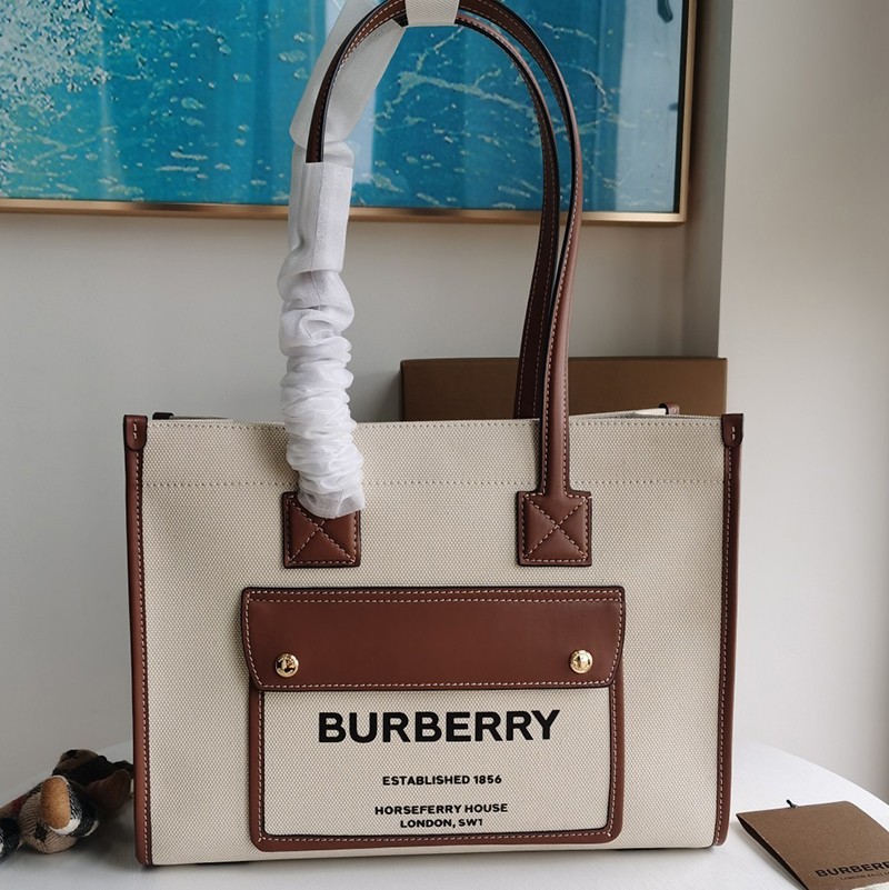 Classic Burberry Tote Bag Replica Small SM NEW TOTE 8044138 Classic Burberry Tote Bag Replica Small SM NEW TOTE 8044138