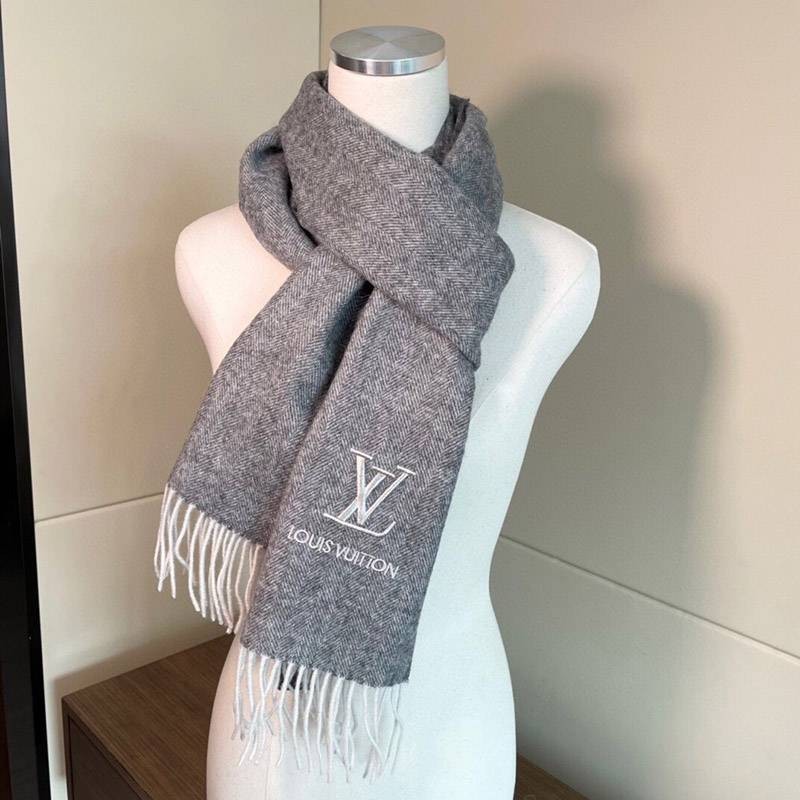 Super popular Louis Vuitton cashmere tassel scarf replica vuv29787