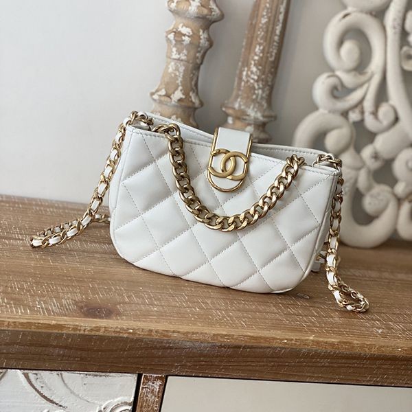 Boutique Chanel Replica Pre Small Hobo Bag shk20322 Boutique Chanel Replica Pre Small Hobo Bag shk20322