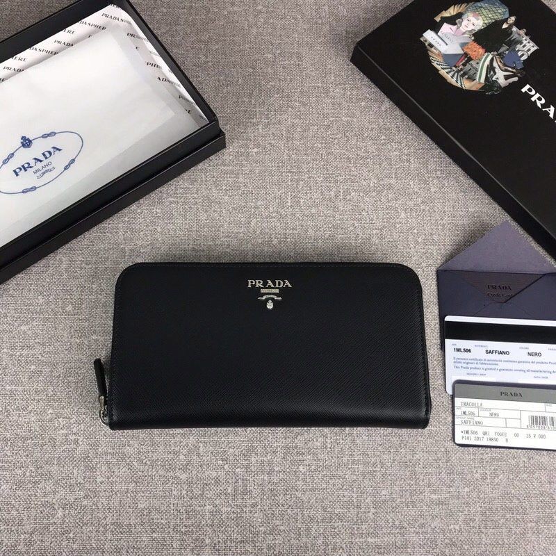 Sale new item High quality Prada zippered long wallet pue02749