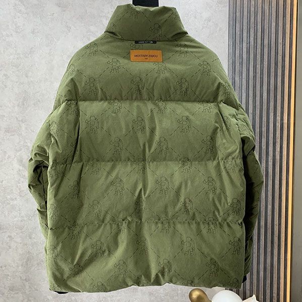 Latest and stylish Louis Vuitton short down jacket replica vuw36471