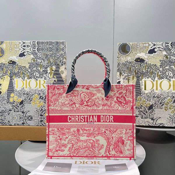 New Dior Book Tote Replica Toile de Jouy der57180 New Dior Book Tote Replica Toile de Jouy der57180