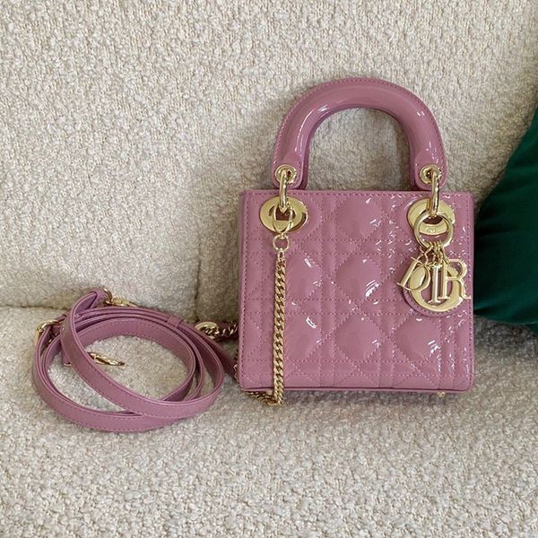 The rapidly growing popularity of the Lady Dior replica lambskin mini bag der05887 The rapidly growing popularity of the Lady Dior replica lambskin mini bag der05887