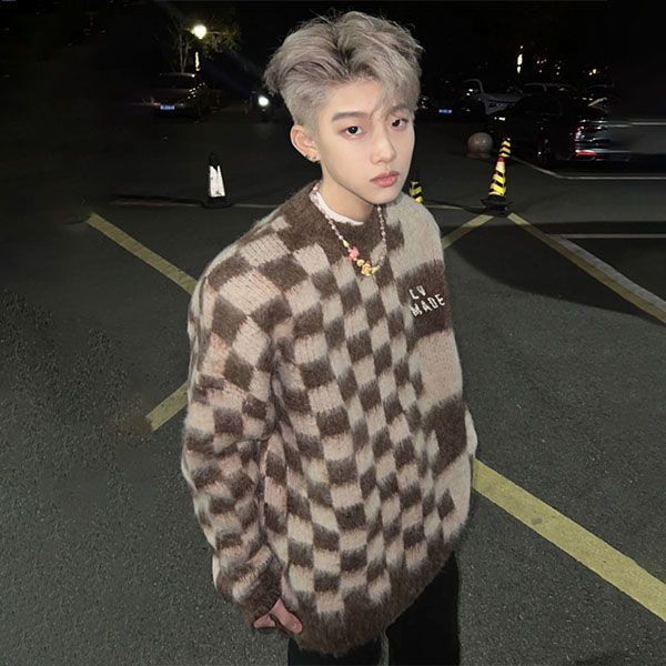 Love at first sight? Louis Vuitton Damier Stitch Crew Neck Knit Fake vuz17491