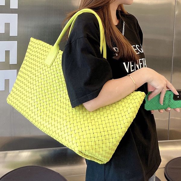 Rare color Bottega Veneta replica Cabas large tote bag, bag, leather 608811V1OW17405 Rare color Bottega Veneta replica Cabas large tote bag, bag, leather 608811V1OW17405