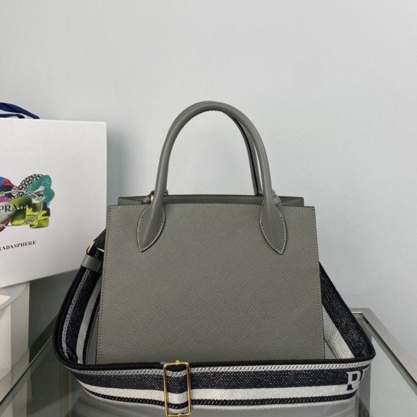 Very popular all over the world? Prada Monochrome Small Bag Replica pup33605